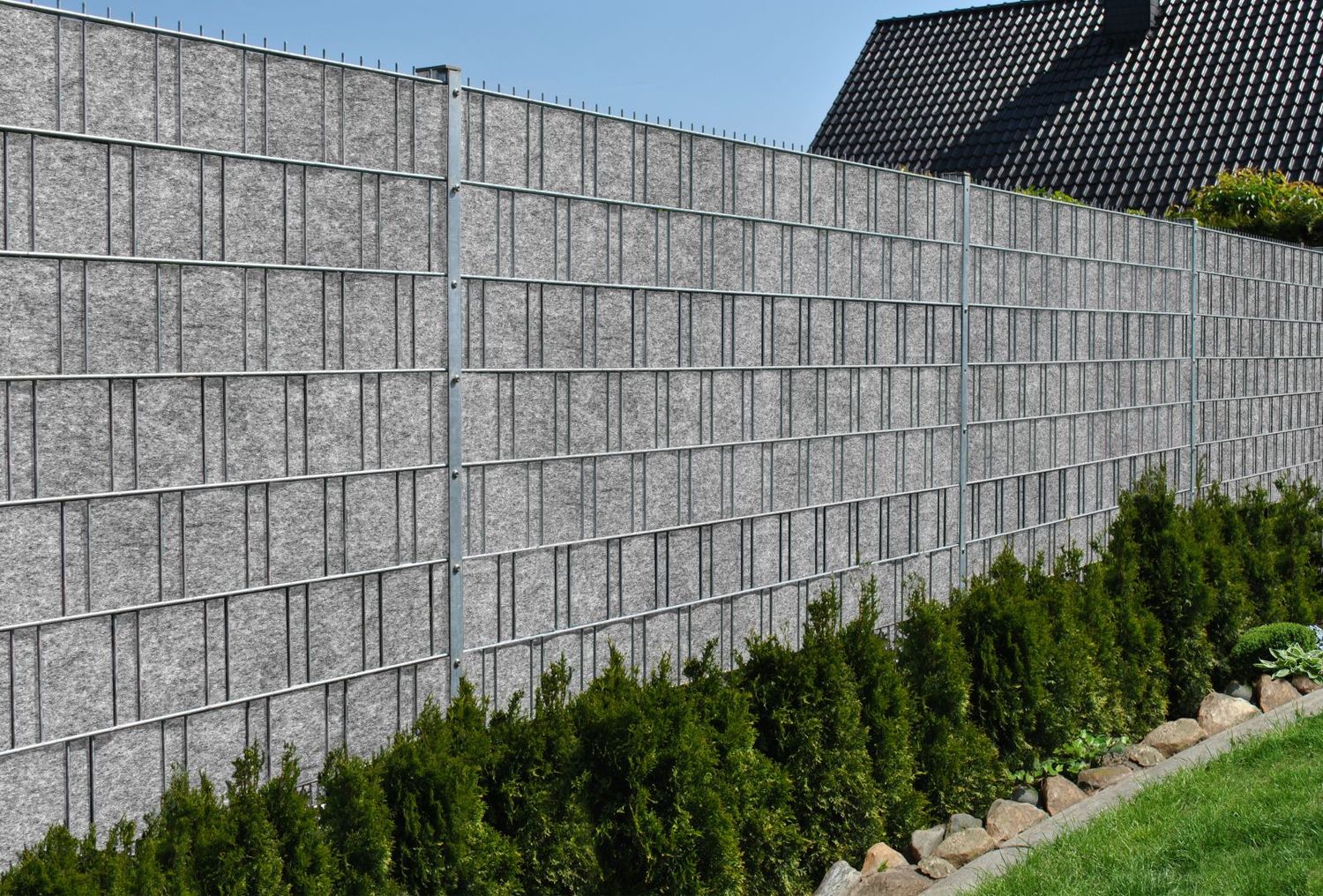 Sichtschutzstreifen zaun|zu Design-Vlies 255cm Einzelstreifen für den Zaun – 2,55 m, Hellgrau – Ansicht 5